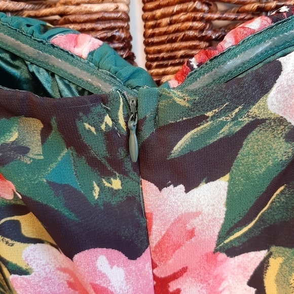 Lulus Women's XL Floral Chiffon Pleated Romantic Sweetheart Neck Midi Dress Tea - Picture 9 of 11